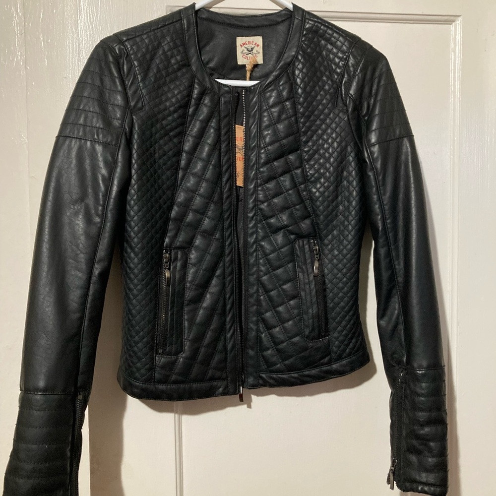 Elegant Black Quilted Leather Jacket